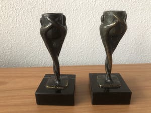 Brons (Onbekend) - 2 Bronzen beeldjes / kandelaars kopen? Bied vanaf 45!