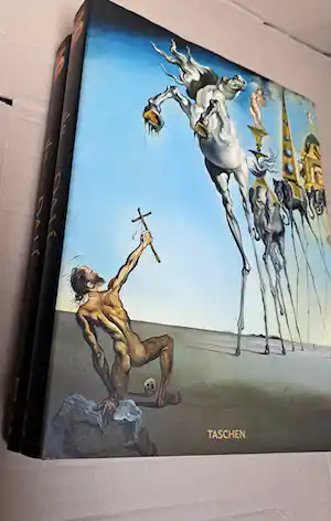 Salvador Dali - Salvador Dali 1904-1989 Het geschilderde werk, deel I en II verkocht voor € 65!