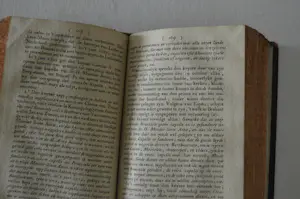 Antiquarisch Boek - De Roomsch-Catholyke religie, begonst, uitgebreyd, vastgestelt ende bewaert in B kopen? Bied vanaf 50!