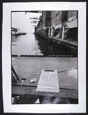 Ton Martens - Foto, Warf no. 8 , Kobe Japan (Groot) kopen? Bied vanaf 1!