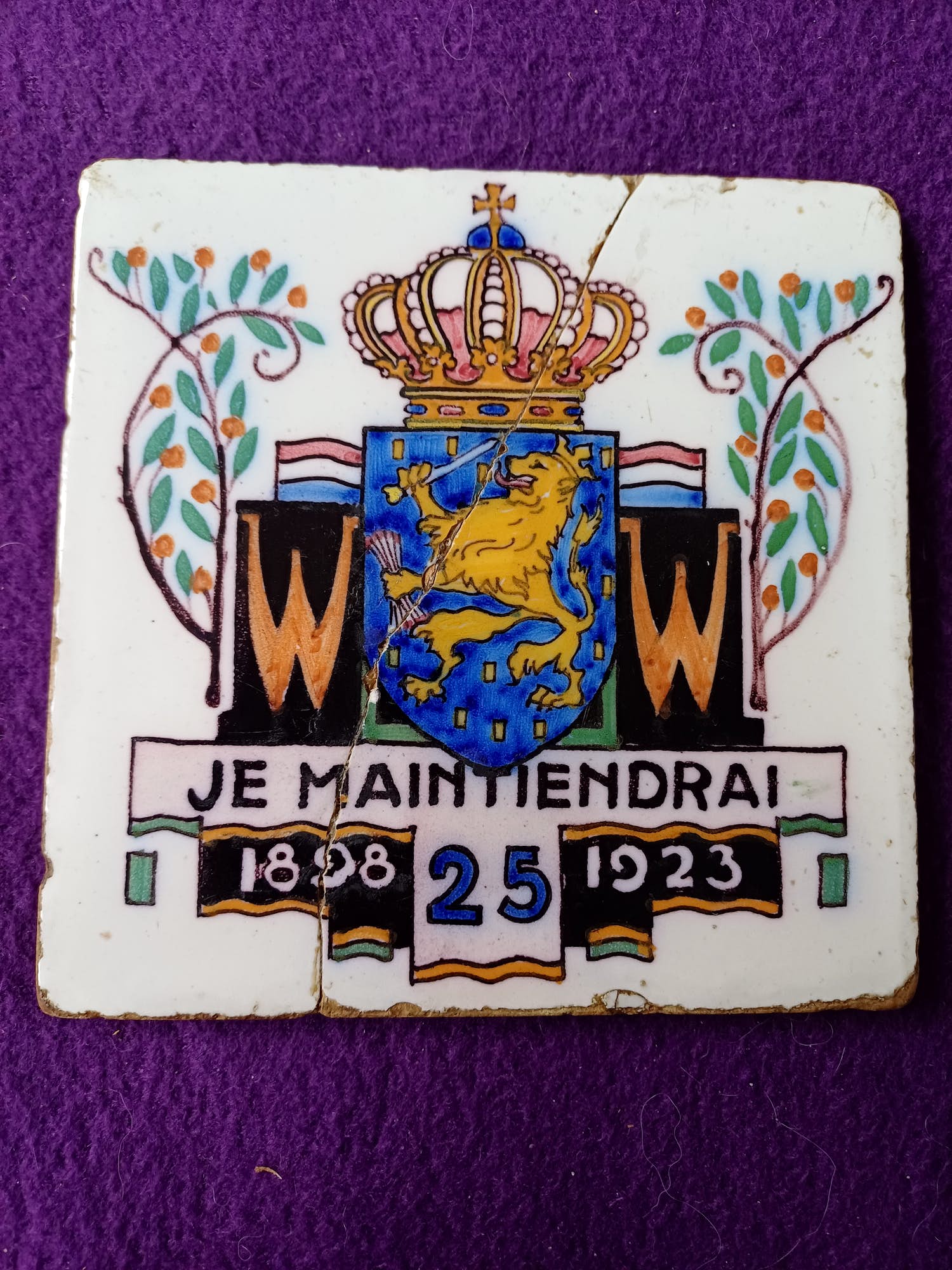 Niet of onleesbaar gesigneerd - Je Maintiendrai 1898-1923 kopen? Bied vanaf 1!