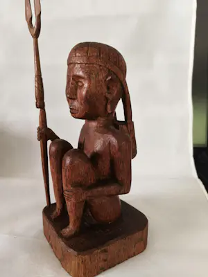 Onbekend - Houtsnijwerk Aziatisch, Indonesie, mogelijk Borneo kopen? Bied vanaf 20!