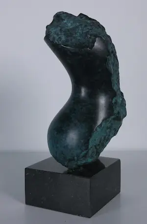Angelo Moyano - Brons, Vrouwentorso kopen? Bied vanaf 600!