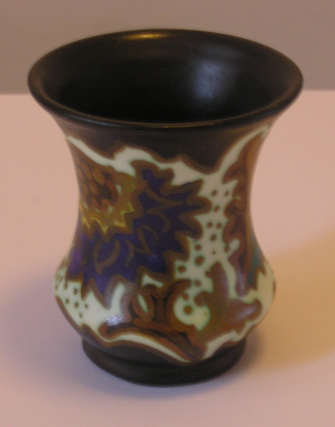 Arnhemsche Fayencefabriek - Platelen vaasje decor Gouda kopen? Bied vanaf 14!