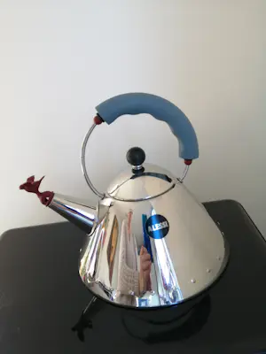 Alessi - FLUITKETEL 2L (Blauw), ook geschikt voor inductie kaufen? Bieten Sie von 50!