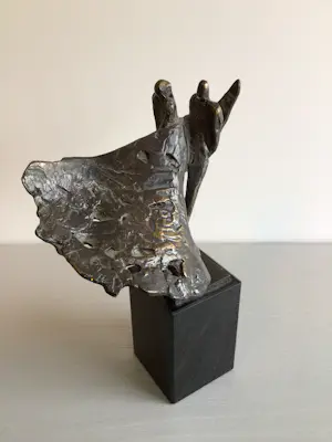 Buy Bernadette Leijdekkers - Sculptuur “ Toekomst “ zeldzaam? Bid from 89!