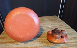 Niet of onleesbaar gesigneerd - ¨Precolumbiaans¨ aardewerk schildpad en potje kopen? Bied vanaf 1!