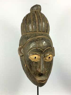 Idoma - 200505 - mask from the Idoma - Nigeria. verkocht voor € 35!