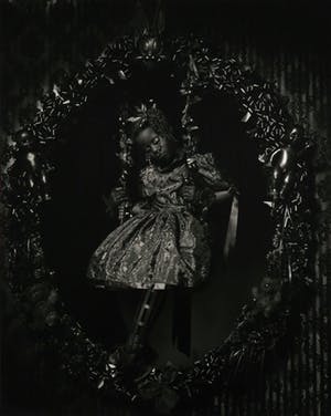 Erwin Olaf - C-Print, Esmeralda, uit de serie 'Blacks' kopen? Bied vanaf 400!