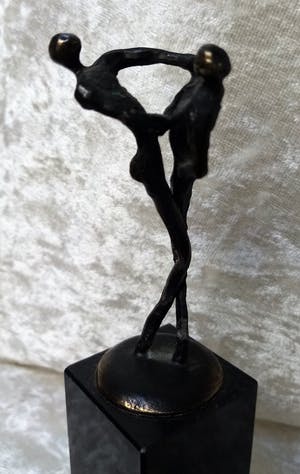 Corry Ammerlaan - sculpture 2 passievolle dansers kopen? Bied vanaf 55!