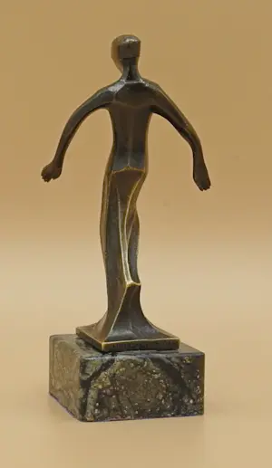 Cris Agterberg - vrouwenfiguur kopen? Bied vanaf 1500!