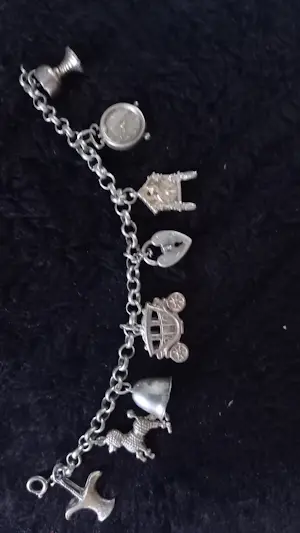 Zilver - Bedelarmband 8 bedels kaufen? Bieten Sie von 50!