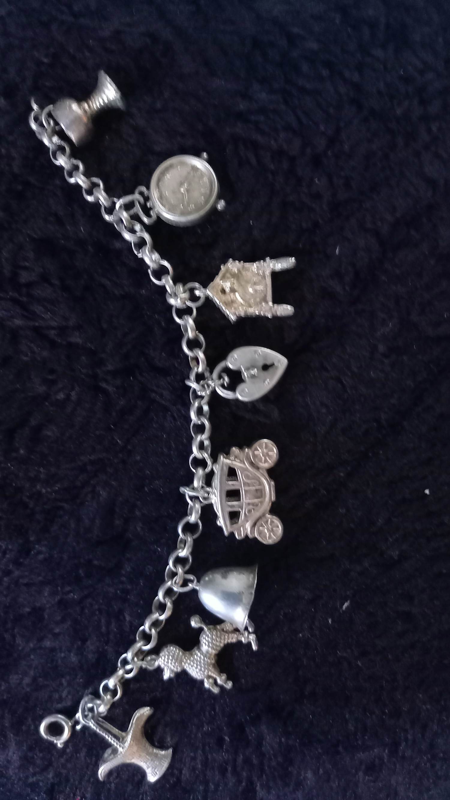 Zilver - Bedelarmband 8 bedels kopen? Bied vanaf 50!