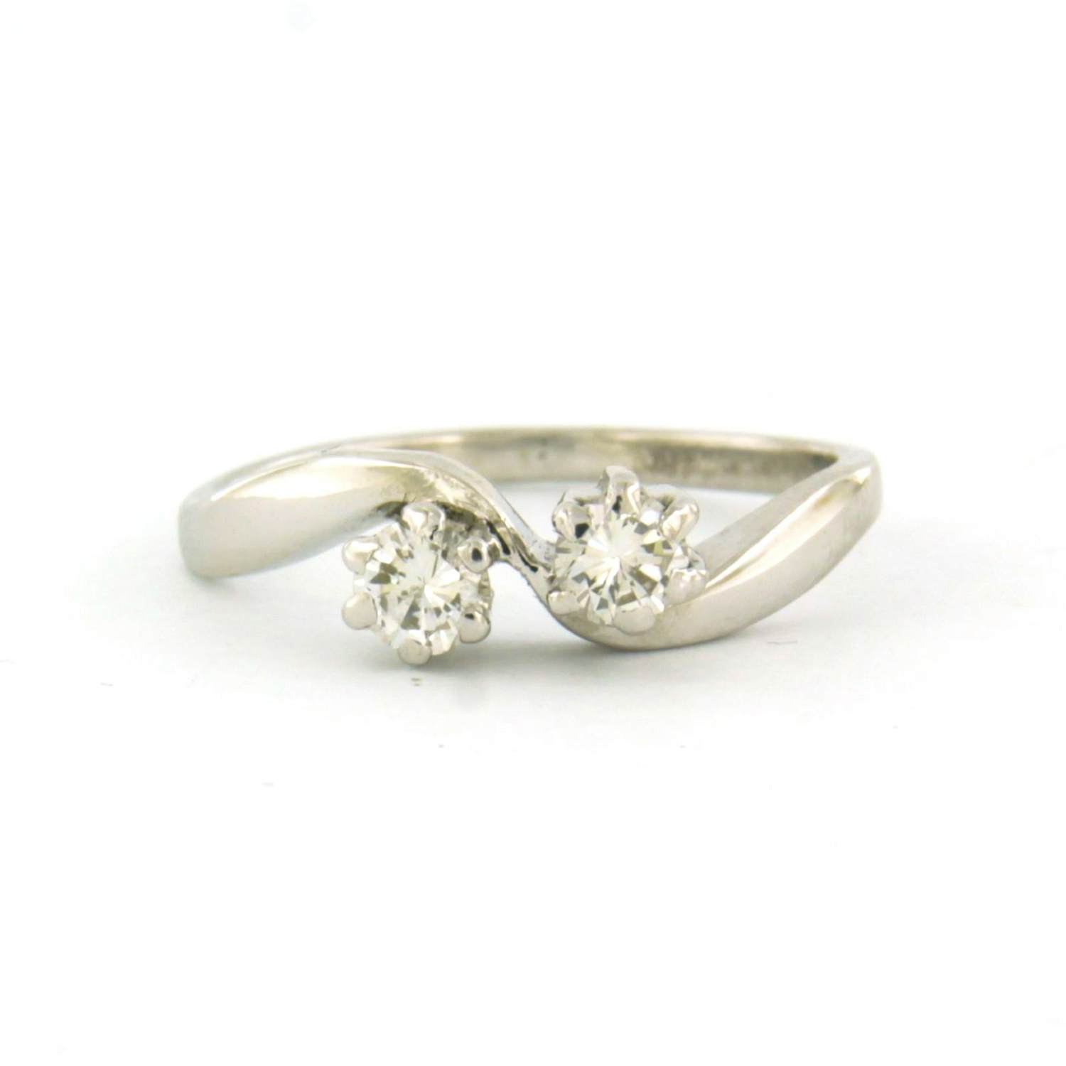 14k wit gouden ring bezet met briljant geslepen diamanten tot. 0.32ct kopen? Bied vanaf 425!