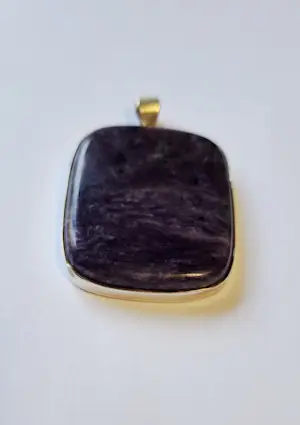 AcheterGrote nieuwe zilveren hanger met Charoiet? Enchérissez de 55!