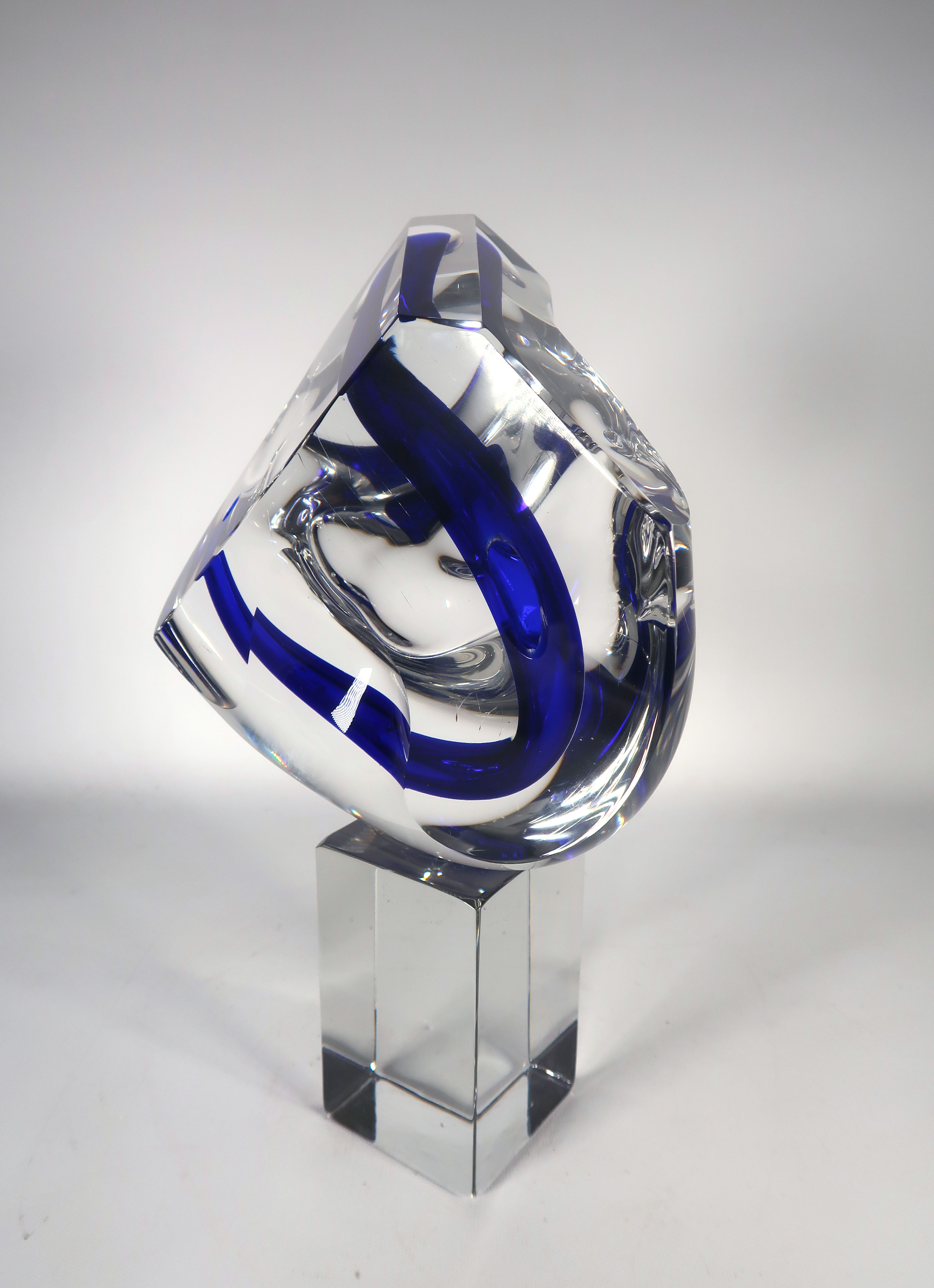 Niet of onleesbaar gesigneerd - Glas, Vrijgevormd object kopen? Bied vanaf 1!