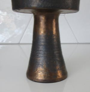 José Rodolfo Gonzales Mele - Brons geglazuurde Studio Keramische kelk kopen? Bied vanaf 20!