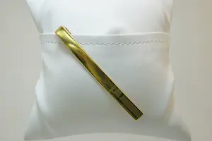 9- Vintage jaren 60 dasclip/speld met geometrische motieven en metalen clip kopen? Bied vanaf 160!