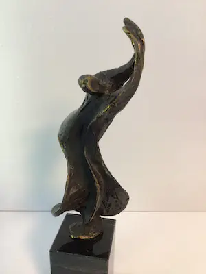 Bernadette Leijdekkers - Sculptuur “ DANS ! “ gesigneerd kopen? Bied vanaf 30!