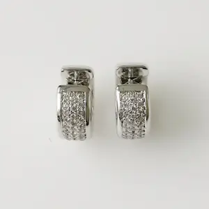 Diamanten oorbellen kopen? Bied vanaf 2250!