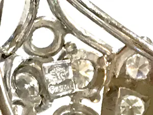 Ring Antiek kaufen? Bieten Sie von 1750!