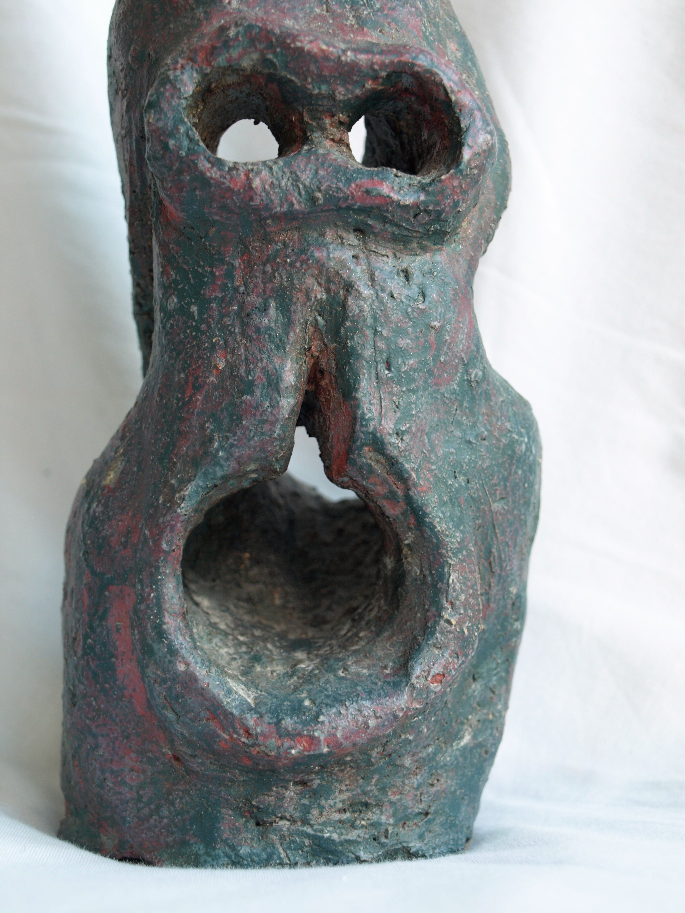 Klaas Pijlman - Sculpture , Madonna – Chamotte / Aardewerk – ca 1970 kopen? Bied vanaf 75!