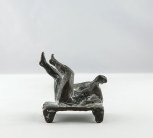 Saskia Pfaeltzer - Brons, Liggend figuur kopen? Bied vanaf 70!