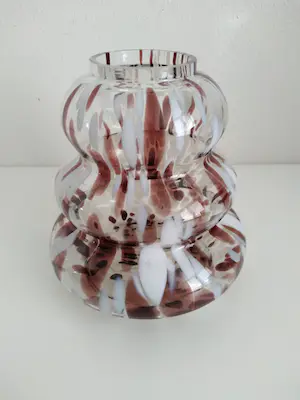 Niet of onleesbaar gesigneerd - unieke mondgeblazen glazen vaas kopen? Bied vanaf 1!