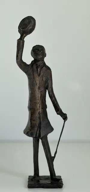 Theo van der Nahmer - Bronzen sculptuur | 'Man met hoed en paraplu ' / Flaneur' | 1968 kaufen? Bieten Sie von 400!