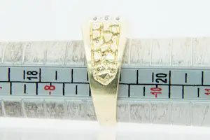 126 - Vintage 14krt geelgouden heren Carré of cluster ring met 0.30ct diamant kopen? Bied vanaf 480!