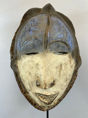 Galoa - 210969 - Tribal used African Galoa mask - Gabon. kopen? Bied vanaf 65!