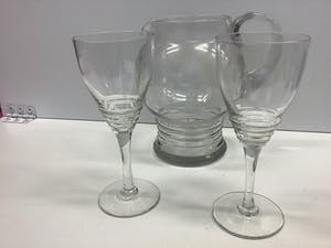 Willem Rozendaal - Radio wijn glazen met radio yug kopen? Bied vanaf 1!