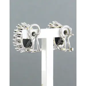 14k witgouden oorclips met doublet opaal en briljant geslepen diamant 0,66 ct kopen? Bied vanaf 800!