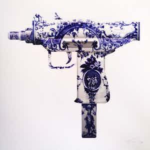Magnus Gjoen - UZI (Delft Blue portfolio) verkocht voor € 295!