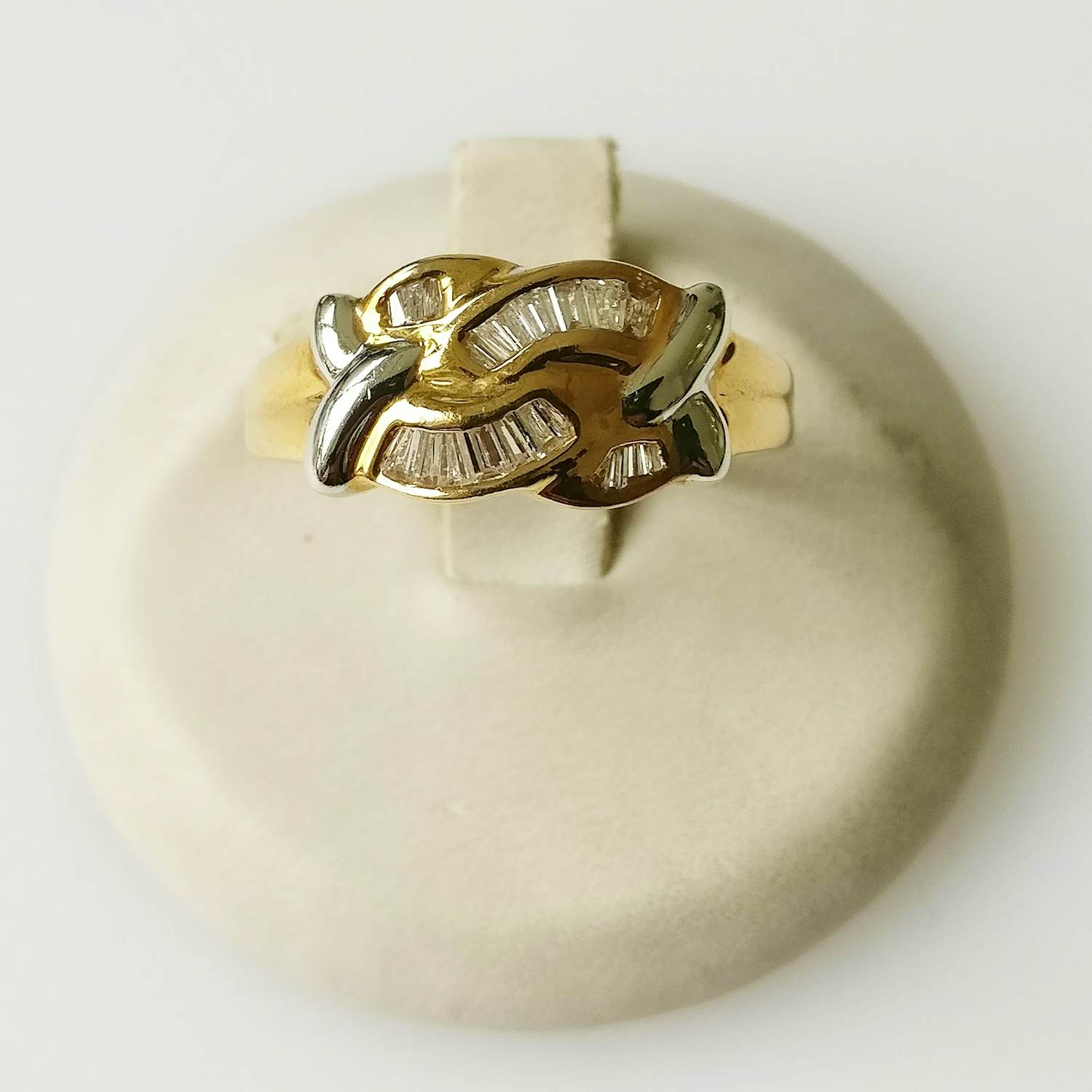 Diamanten ring van 0,32 karaat kopen? Bied vanaf 650!