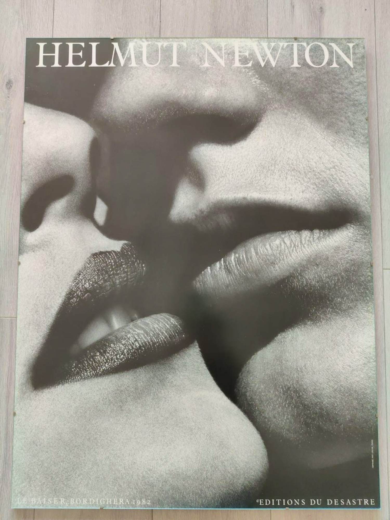 Helmut Newton - The Kisses of Bordighera' 1982 Original Poster kopen? Bied vanaf 125!