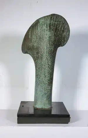 Antoinette van Brussel - Groot bronzen beeld, Organische vorm vendu pour 160€ !