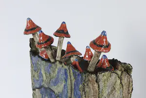 Miny Kruip-Pothof - Keramiek, Landschap met paddenstoelen kopen? Bied vanaf 50!