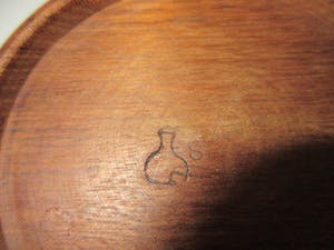 Niet of onleesbaar gesigneerd - Hand geblazen midcentury amber glazen voorraadpot met teakhouten deksel kopen? Bied vanaf 1!