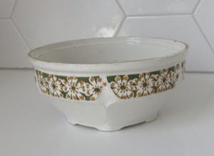 Niet of onleesbaar gesigneerd - Jugendstil zeshoekige Faience aardewerken jardiniere kopen? Bied vanaf 10!