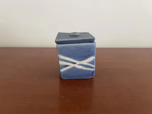 Markun Savipaja - Kunst Keramisch Dekseldoosje kaufen? Bieten Sie von 10!