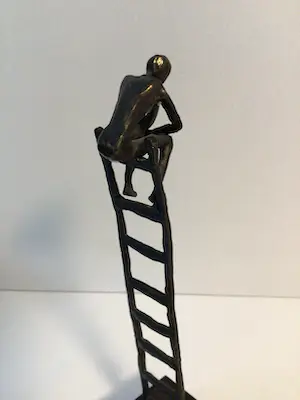 Corry Ammerlaan - Sculptuur “ De denkende mens “ originele versie kopen? Bied vanaf 35!