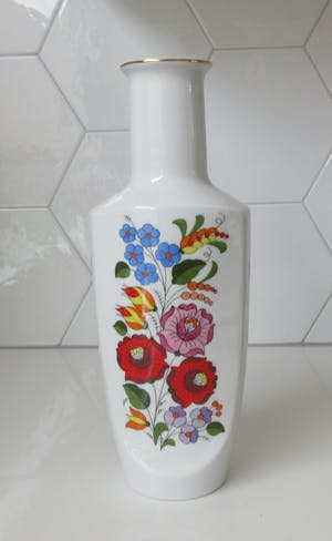 Niet of onleesbaar gesigneerd - Kalocsa - Grote handbeschilderde porseleinen vaas kopen? Bied vanaf 1!