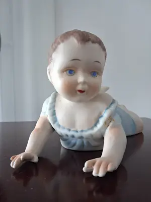 Onbekend - Baby beeldje jaren 50 kopen? Bied vanaf 25!
