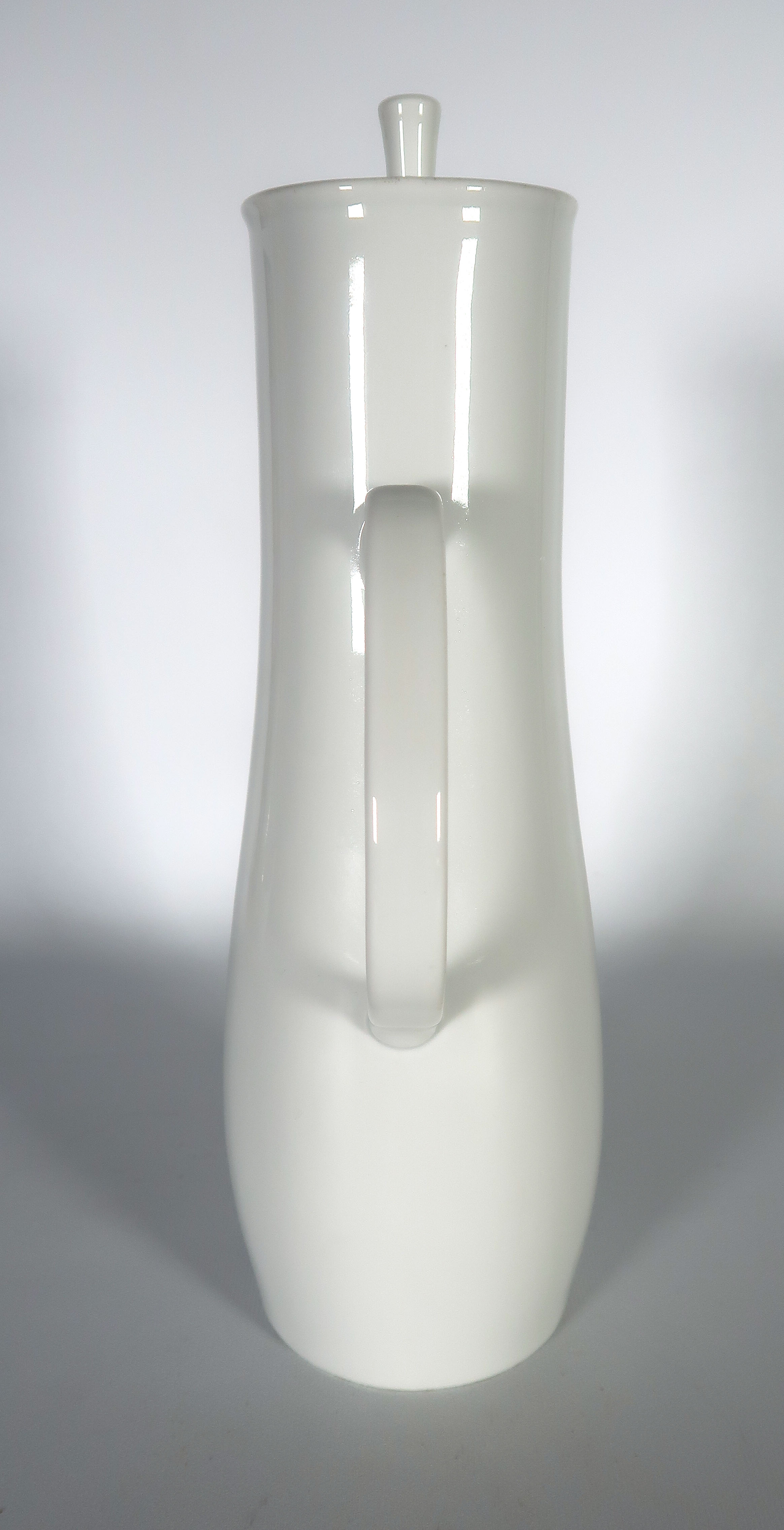 N.V. Porselein- en Tegelfabriek Mosa - Porselein, Koffiepot met roomstel ''Noblesse'' kopen? Bied vanaf 15!