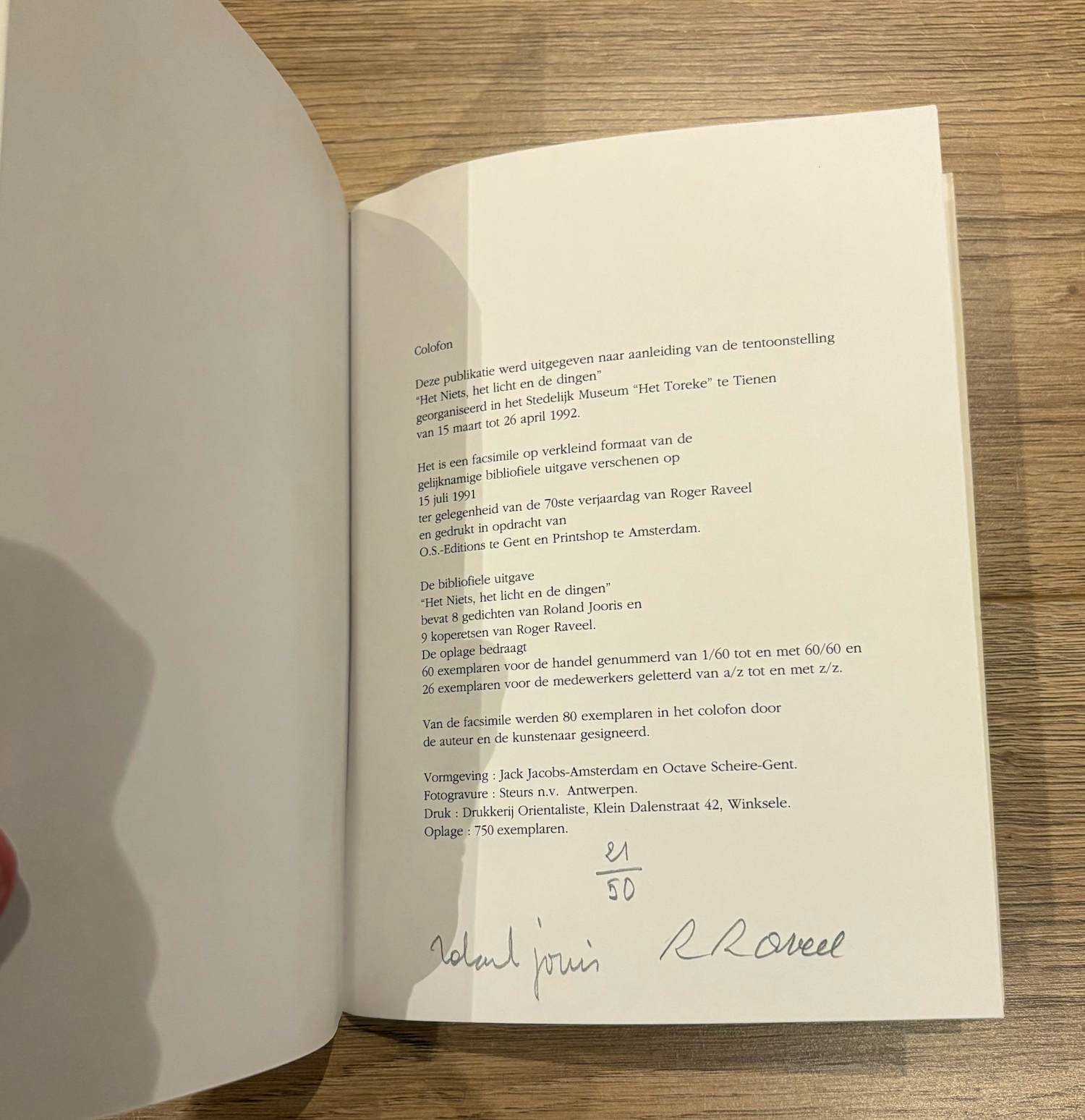 Roger Raveel - Het niets, het licht en de dingen kopen? Bied vanaf 150!