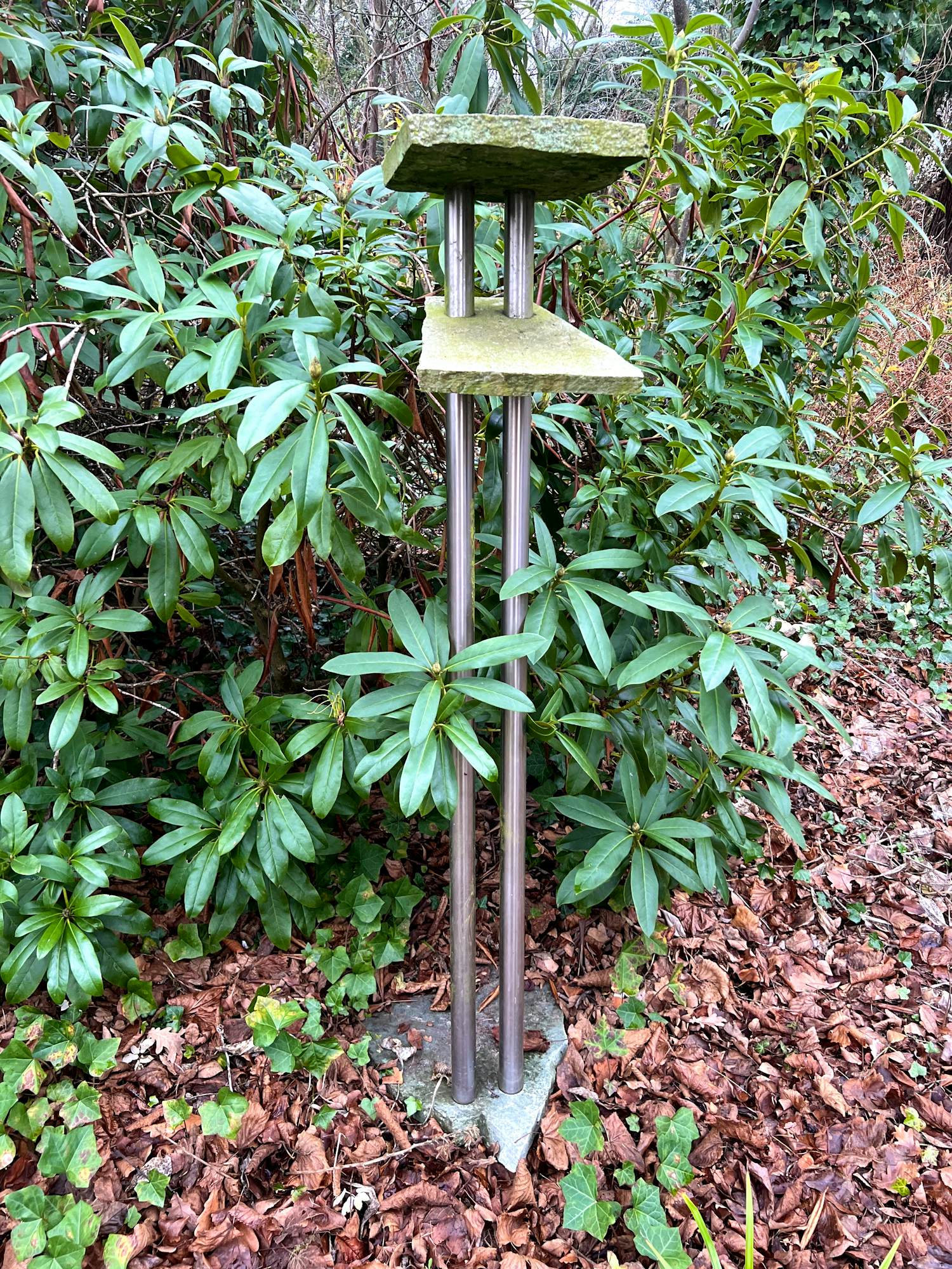 Michiel Van Luijn - aluminium object met stenen plateau's kopen? Bied vanaf 200!