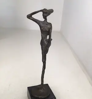 Corry Ammerlaan - Sculptuur “ Visie op de toekomst “ kopen? Bied vanaf 1!