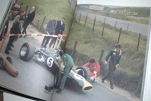 Hans Aarsman - gesigneerd boek Vrrooom Vrrooom kopen? Bied vanaf 25!