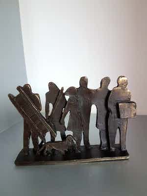 Astrid Veldhuyzen-Koppen - Beeld " Familie " verkocht voor € 25!